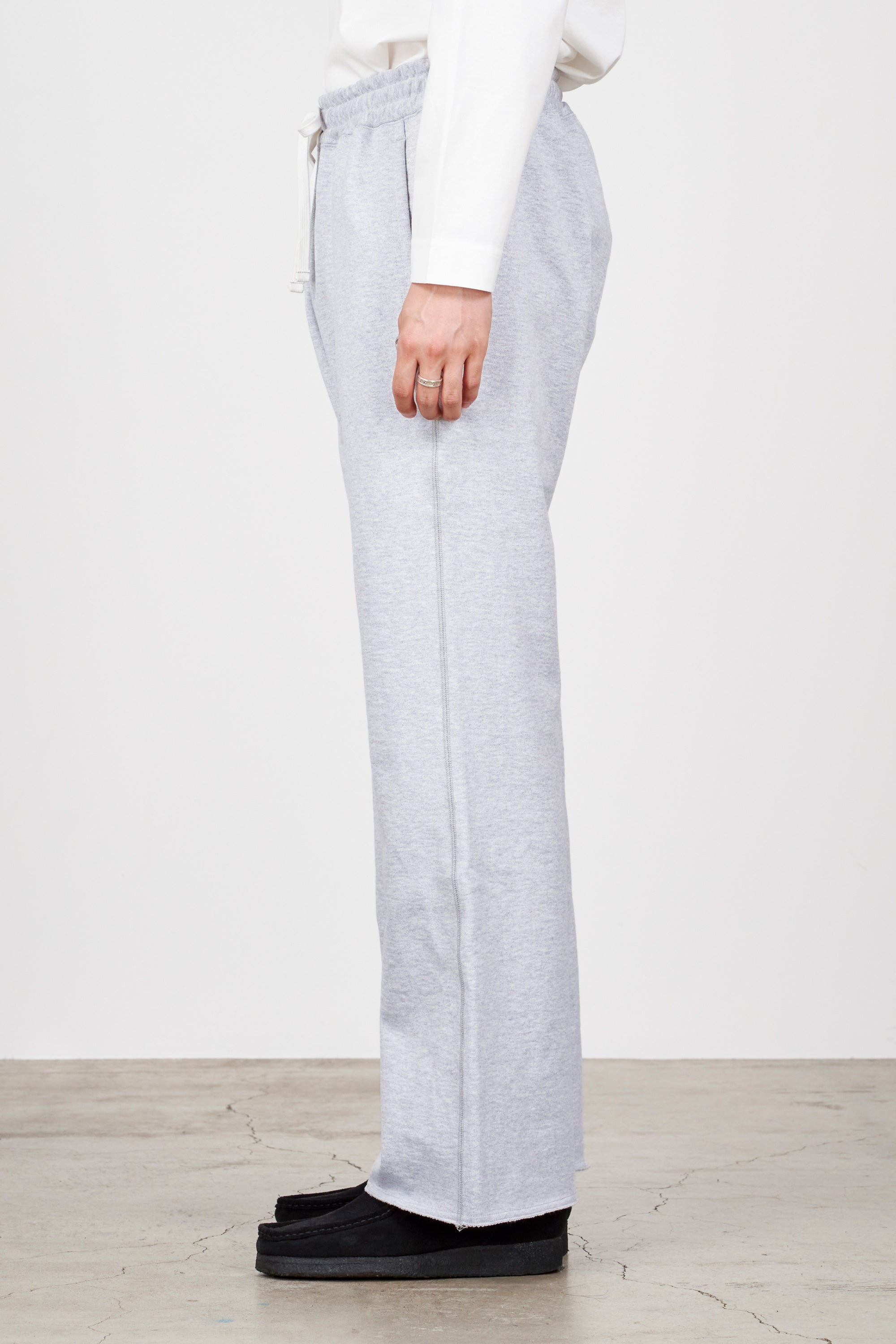 ORGANIC COTTON HEAVY FLEECE FLARED GYM PANTS, Ash Gray
