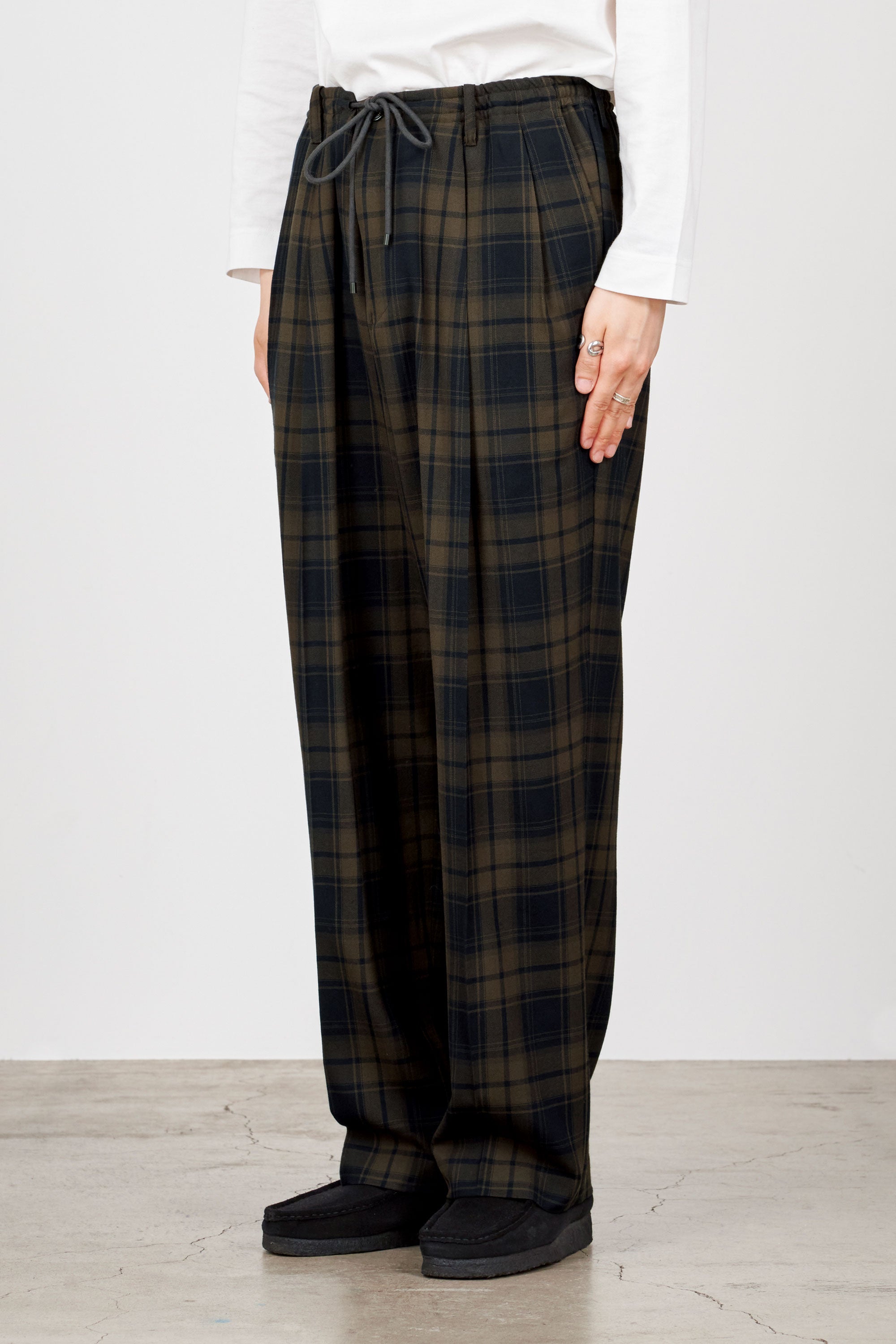 2/72 ORGANIC WOOL CHECK VIYELLA DOUBLE PLEATED EASY TROUSERS, Brown Check