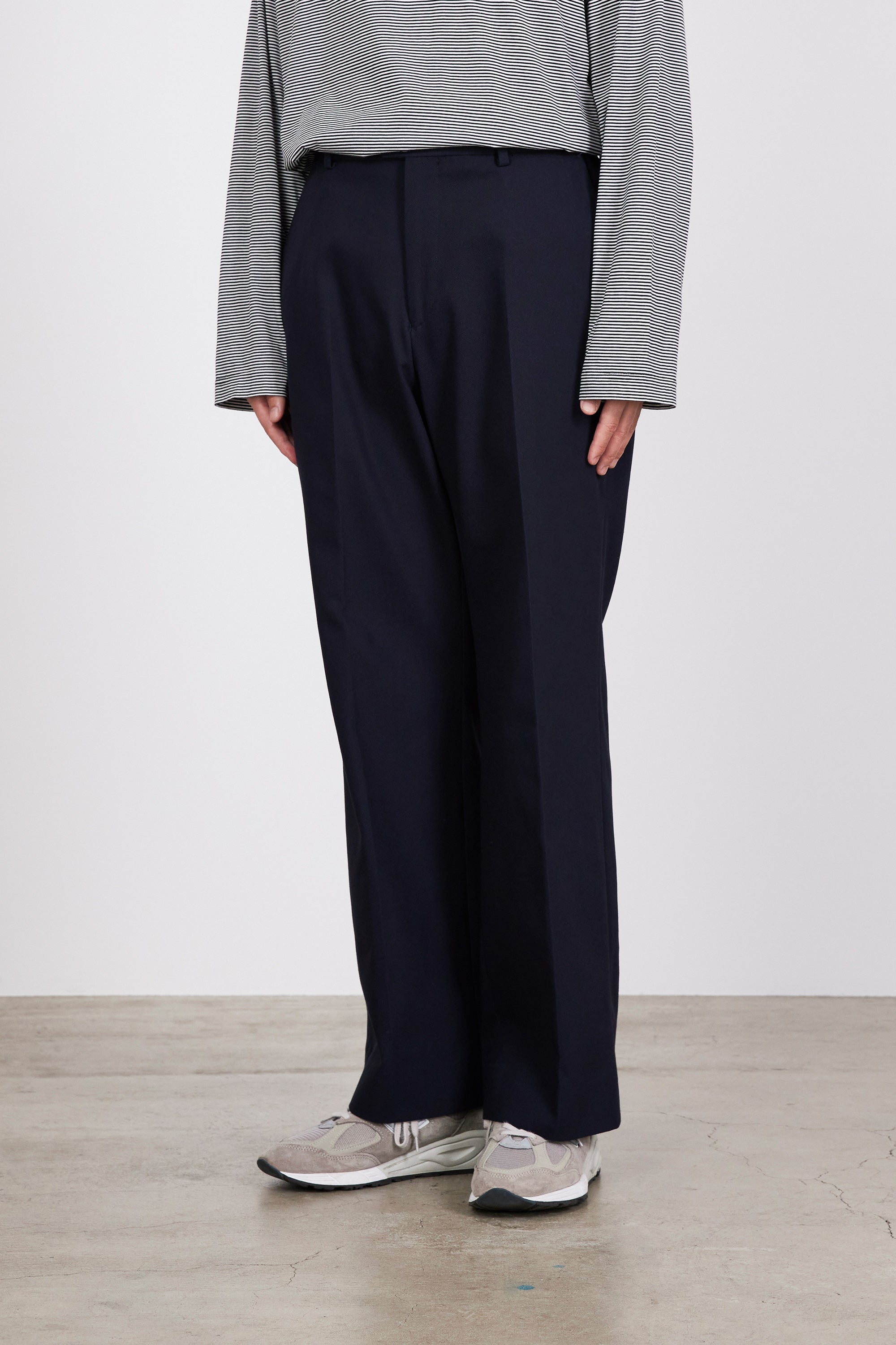 ORGANIC COTTON SURVIVAL CLOTH FLAT FRONT FLARED TROUSERS, Navy