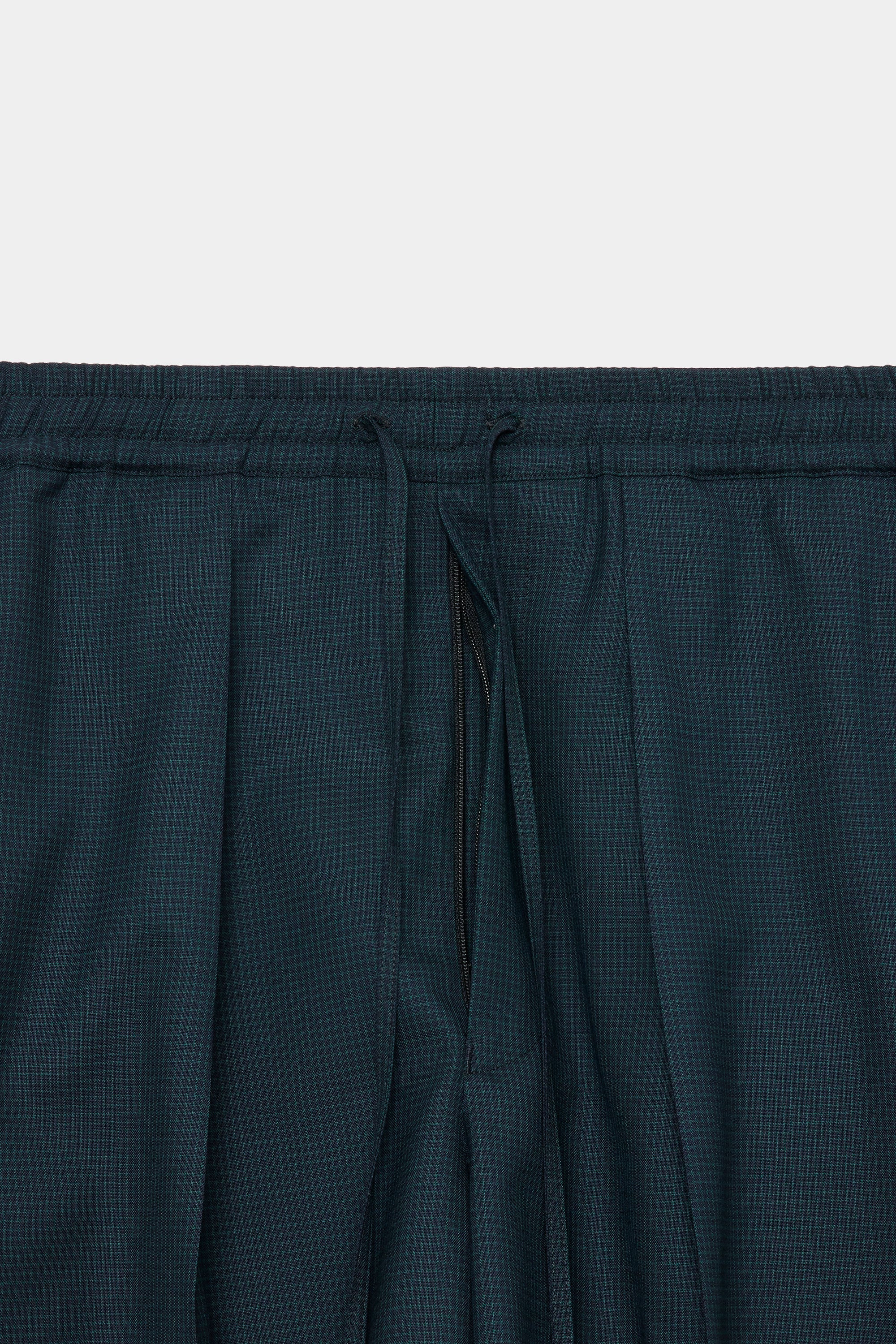 ORGANIC WOOL TROPICAL CLASSIC FIT EASY SHORTS, Olive Check