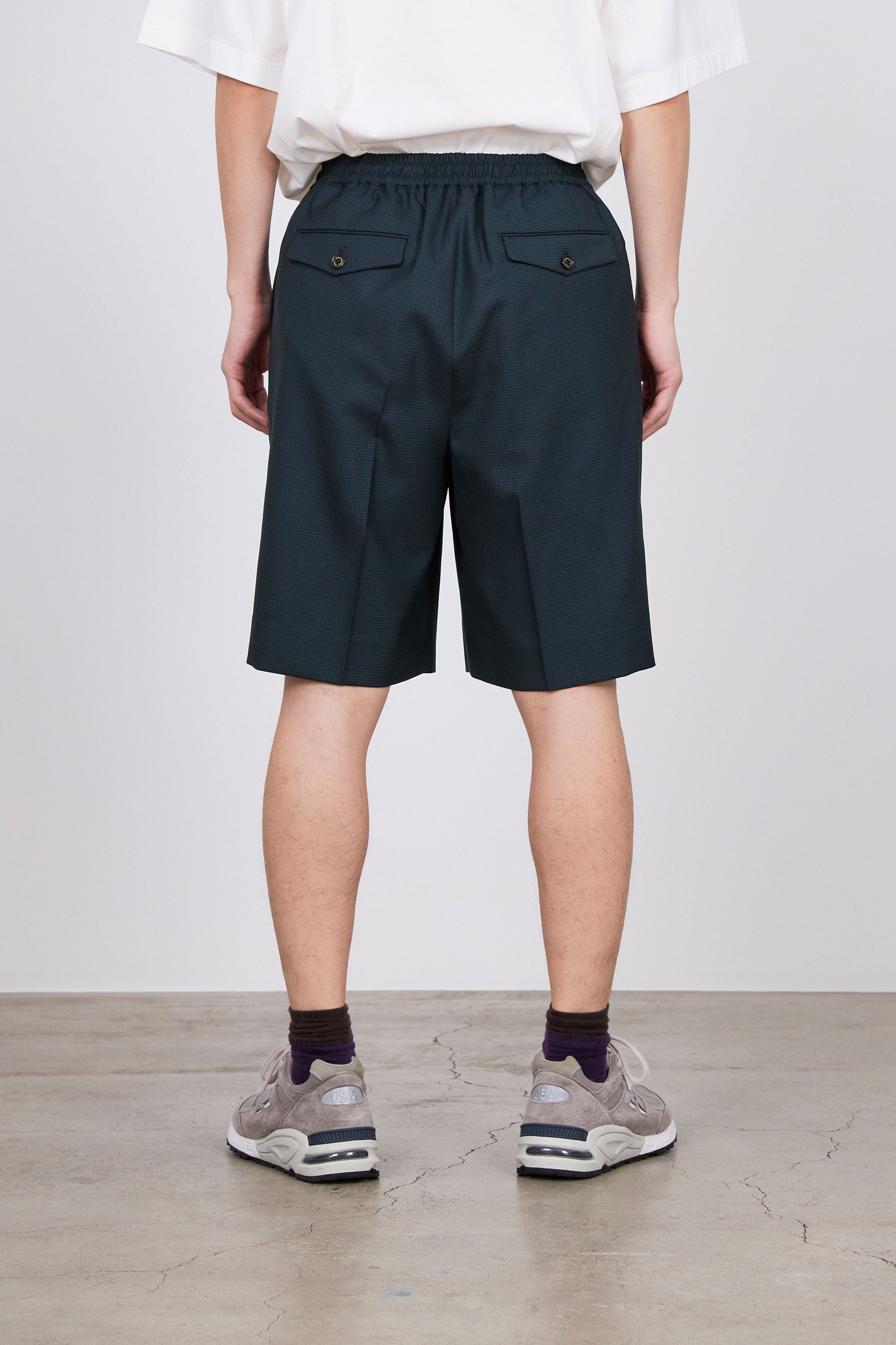 ORGANIC WOOL TROPICAL CLASSIC FIT EASY SHORTS, Olive Check