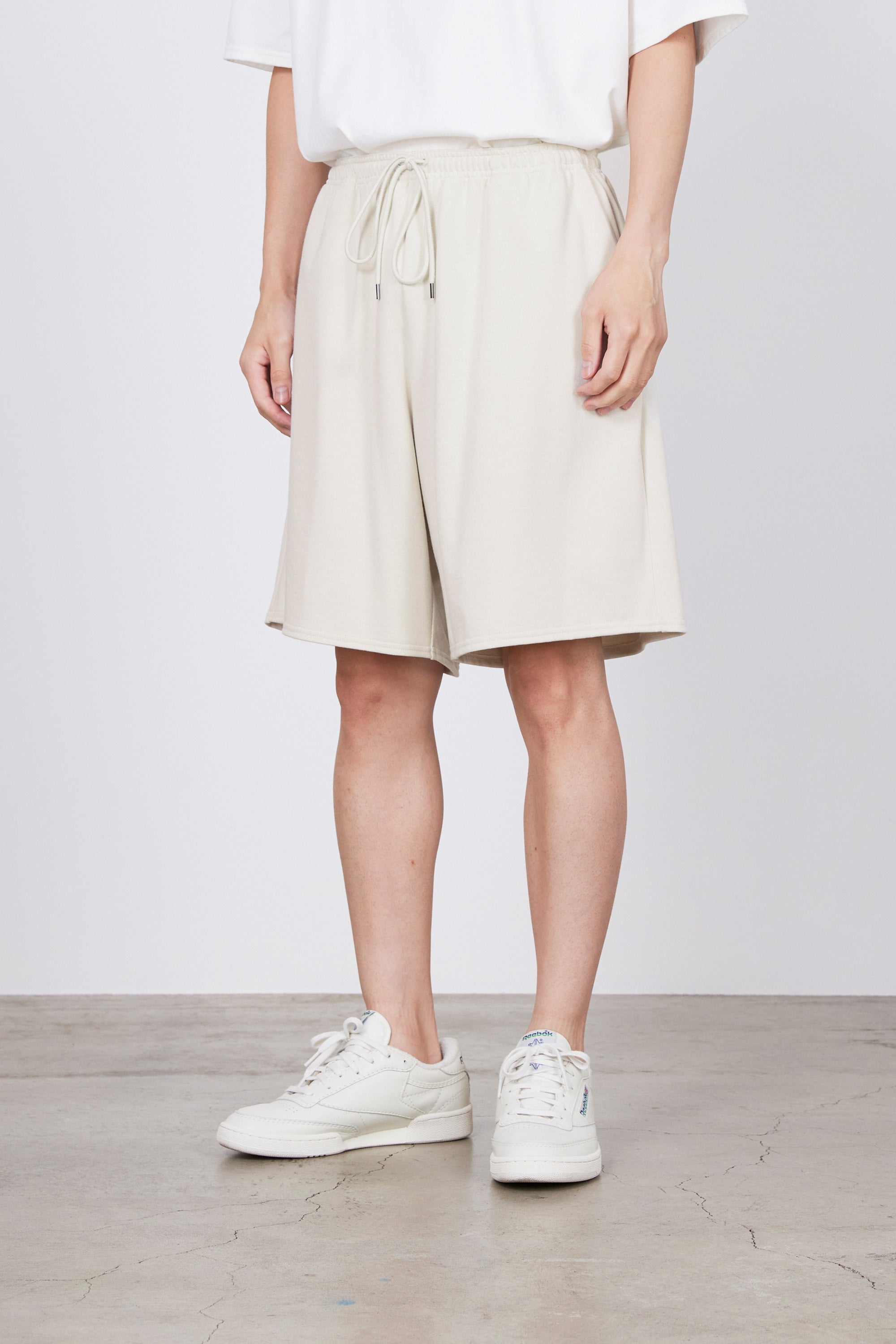 20//1 RECYCLE SUVIN ORGANIC COTTON KNIT EASY SHORTS, Off White