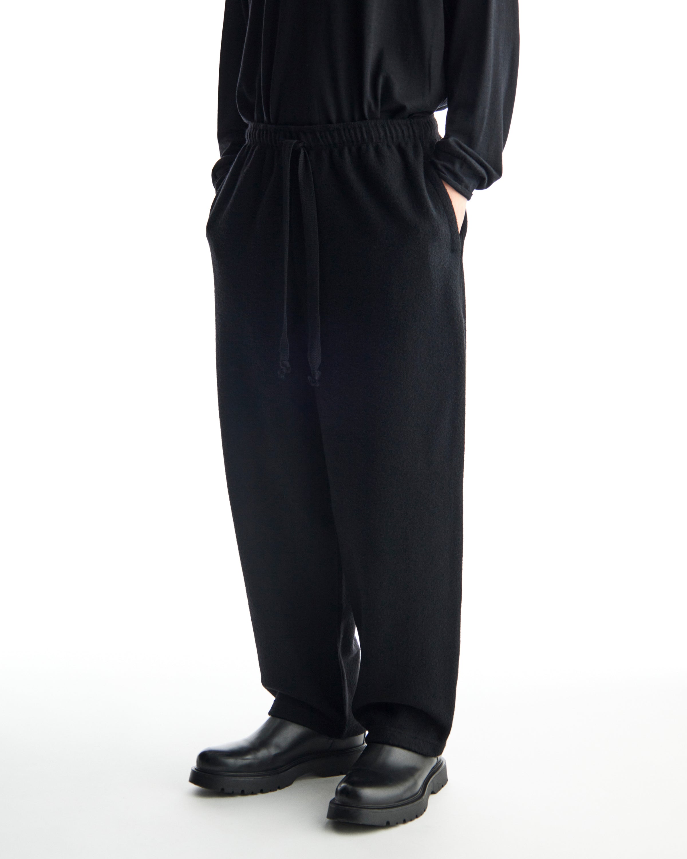 SUPER140'S WOOL FLEECE TRACK PANTS, Black