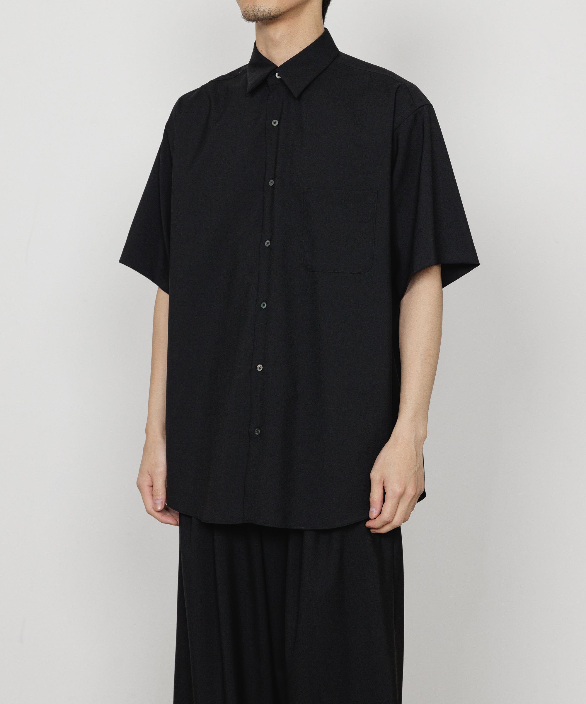 オーガニックウール 2/80 トロピカル / コンフォートフィットS/Sシャツ, Black