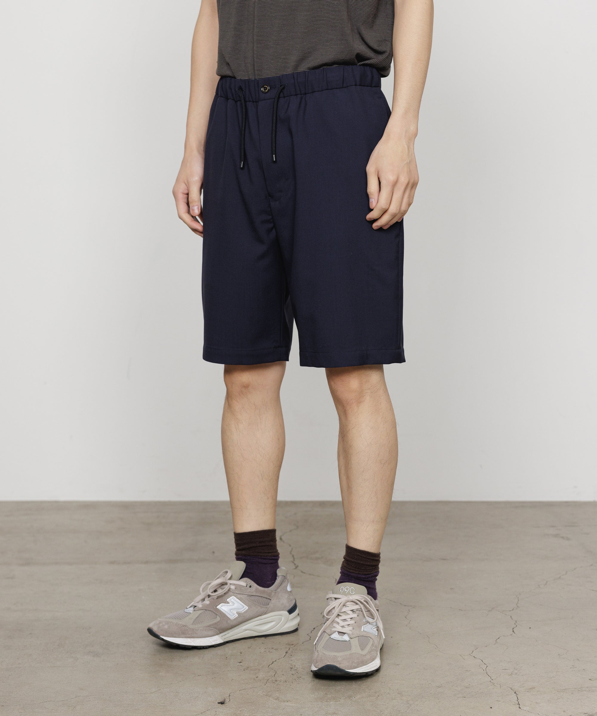 オーガニックウール 2/80 トロピカル / フラットテーパードイージーショーツ, Navy