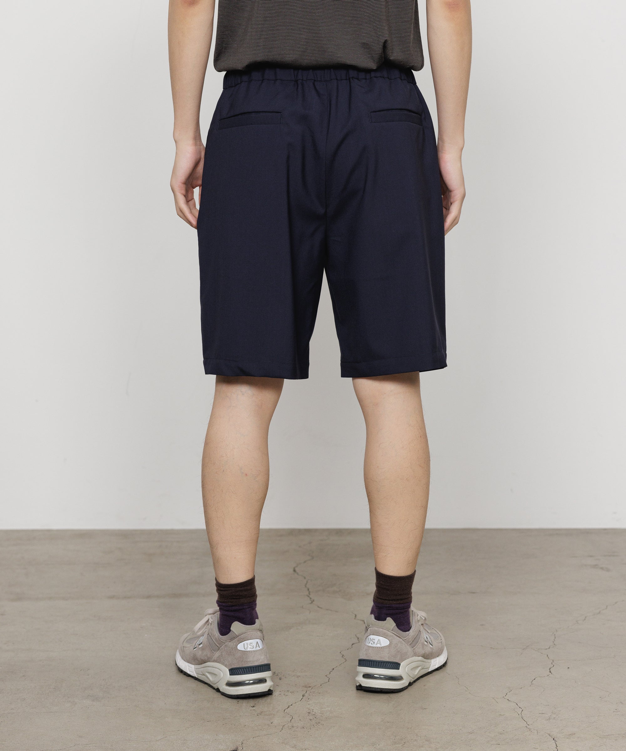 オーガニックウール 2/80 トロピカル / フラットテーパードイージーショーツ, Navy