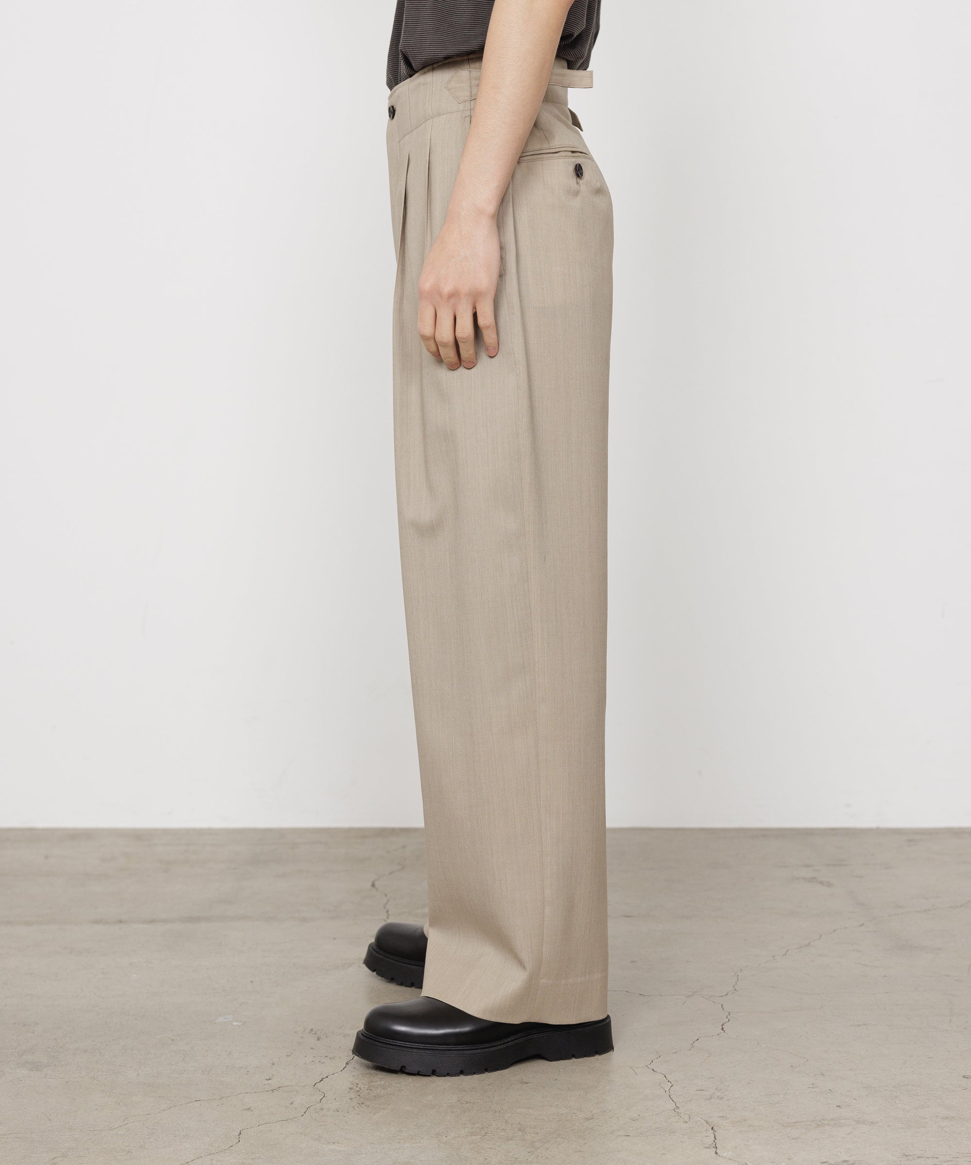 2/60 WOOL TROPICAL MELANGE TWO TUCK MILITARY TROUSERS, Beige