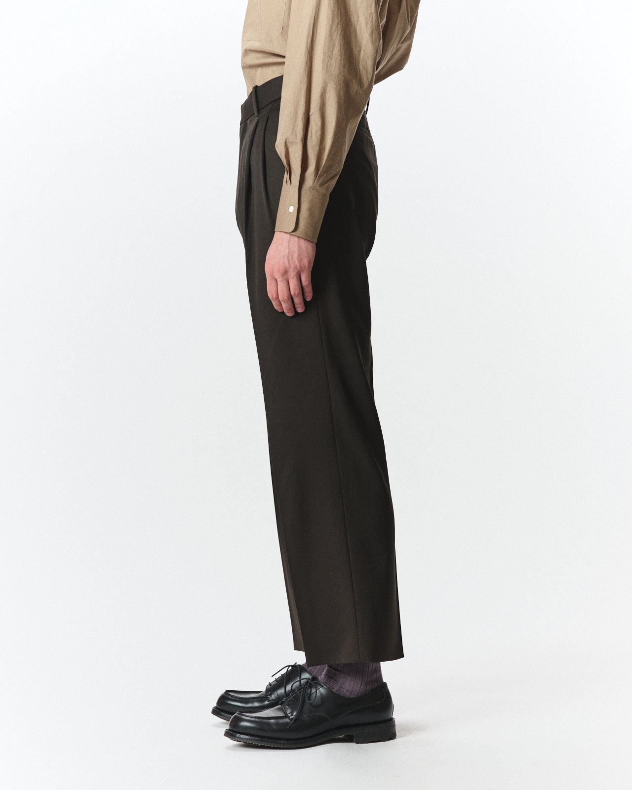 オーガニックウール 2/80 ギャバジン / ダブルプリーテッドストレートトラウザーズ, Dark Olive