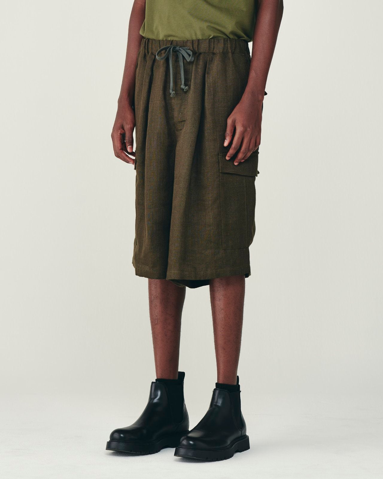 リネンガーゼダブルクロス / ワイドカーゴショーツ, Olive – MARKAWARE
