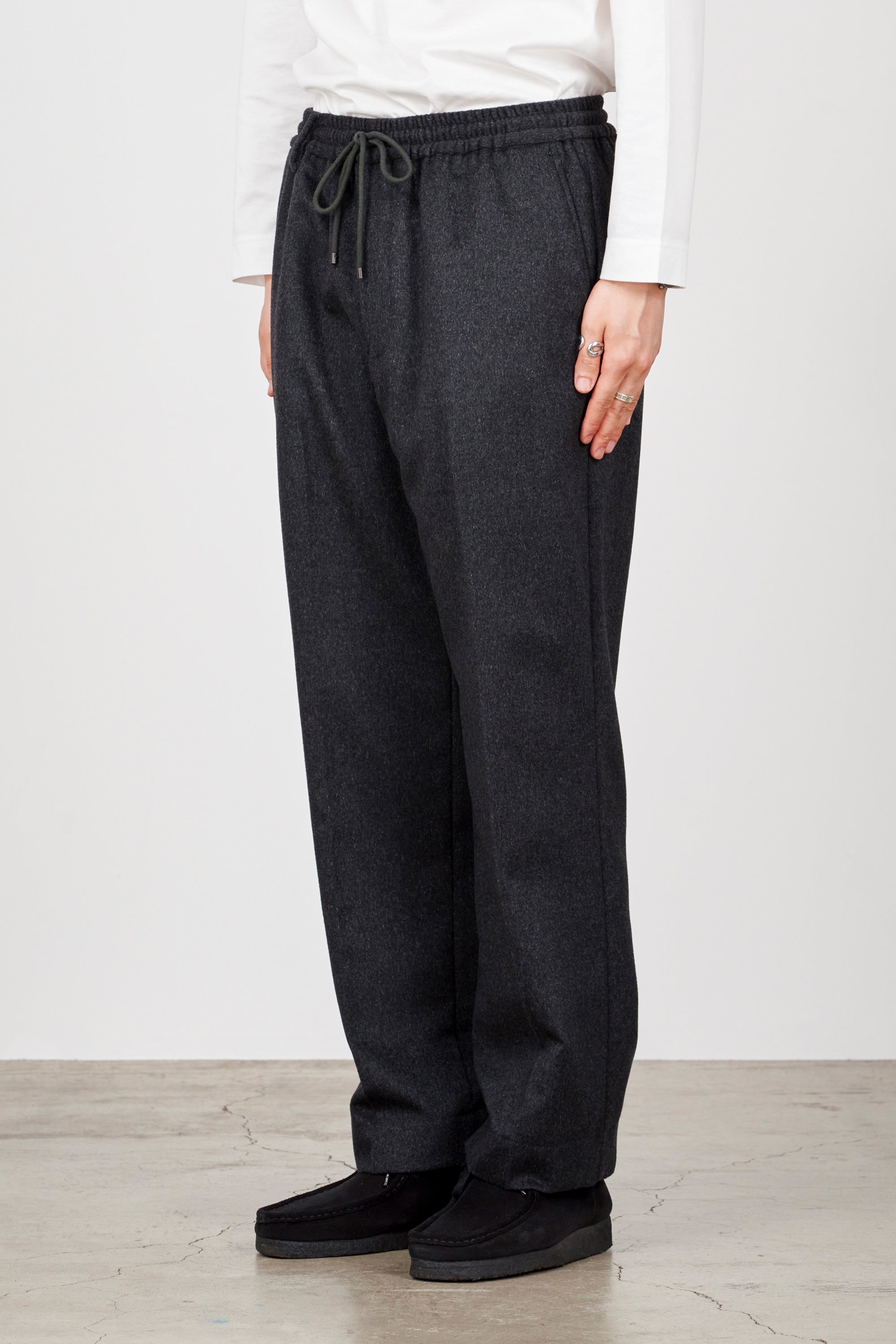 CASHMERE FLANNEL CASHMERE TROUSERS, Charcoal – MARKAWARE