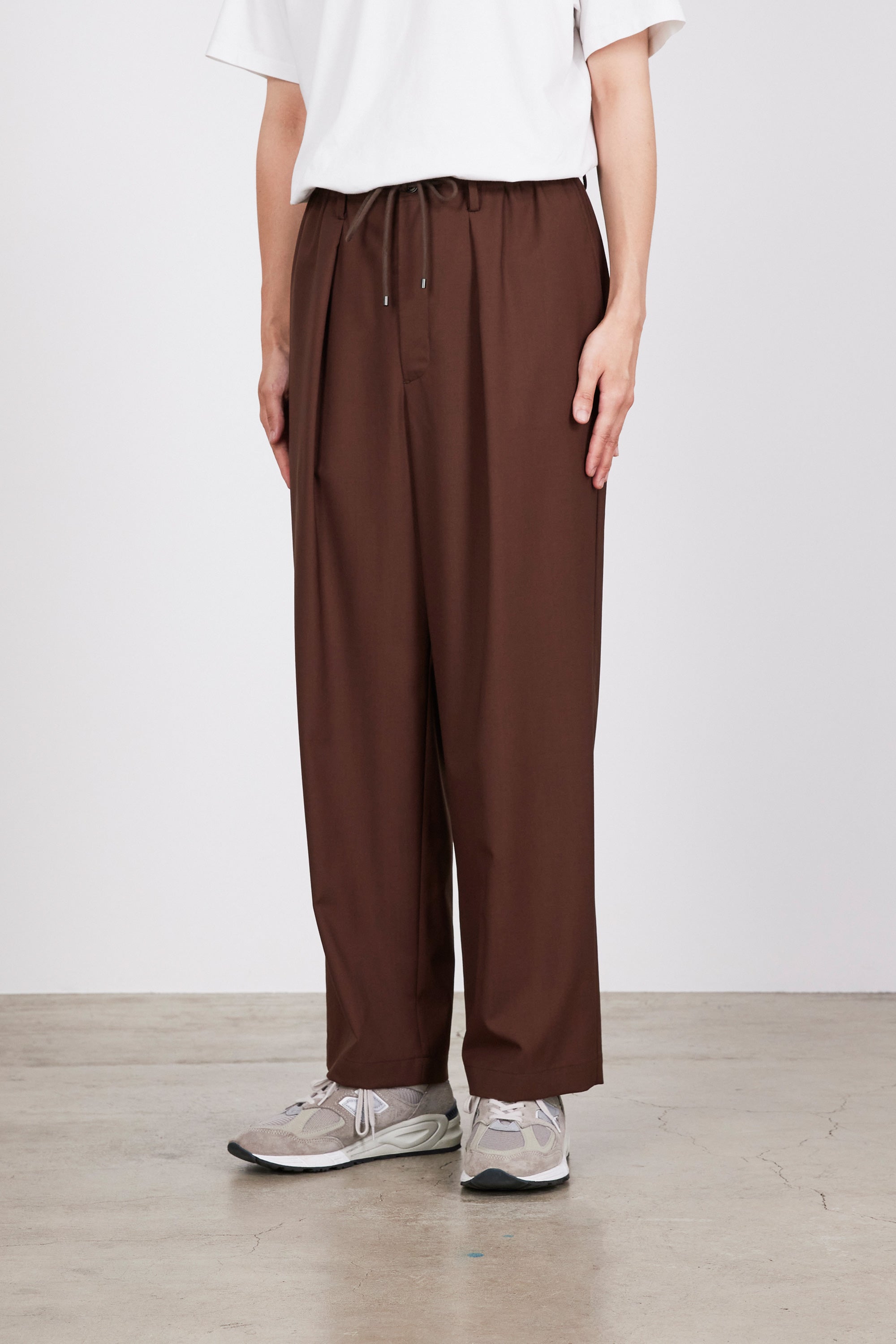 ORGANIC WOOL 2/80 TROPICAL CLASSIC FIT EASY PANTS, Brown