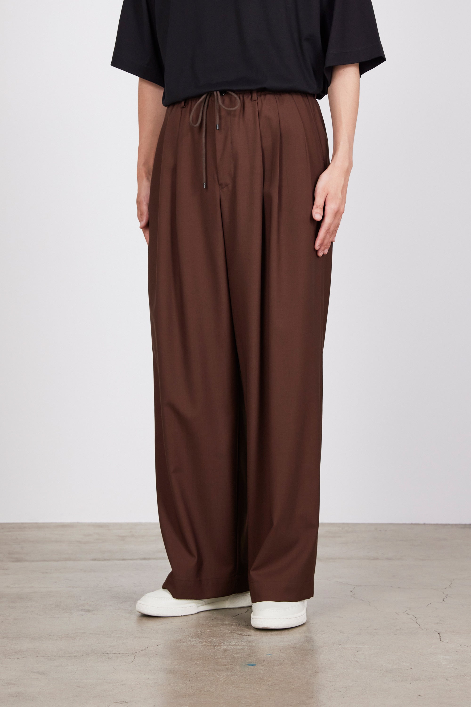 ORGANIC WOOL 2/80 TROPICAL TRIPLE PLEATED EASY TROUSERS, Brown