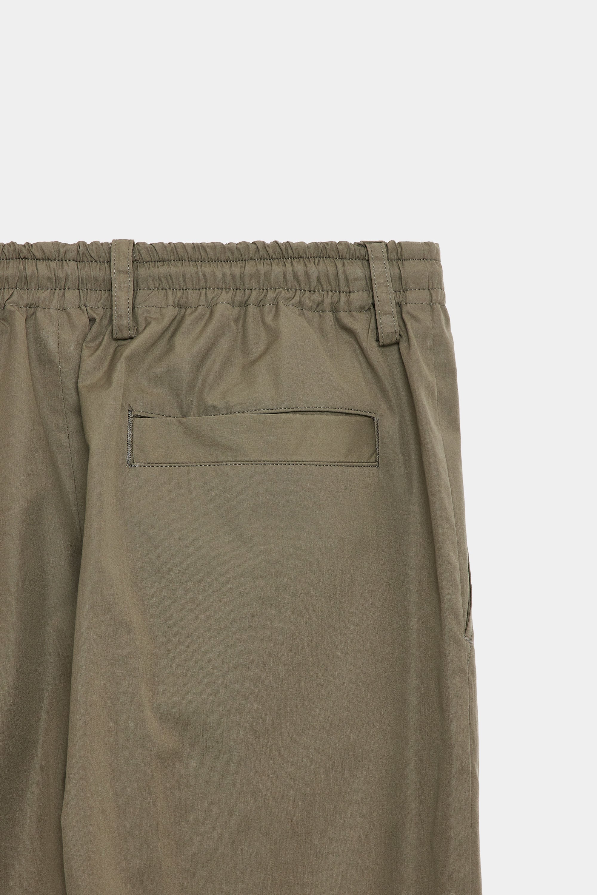 ULTRA LIGHT ALL WEATHER CLOTH FLAT  FRONT TAPERED EASY TROUSERS, Sage Green