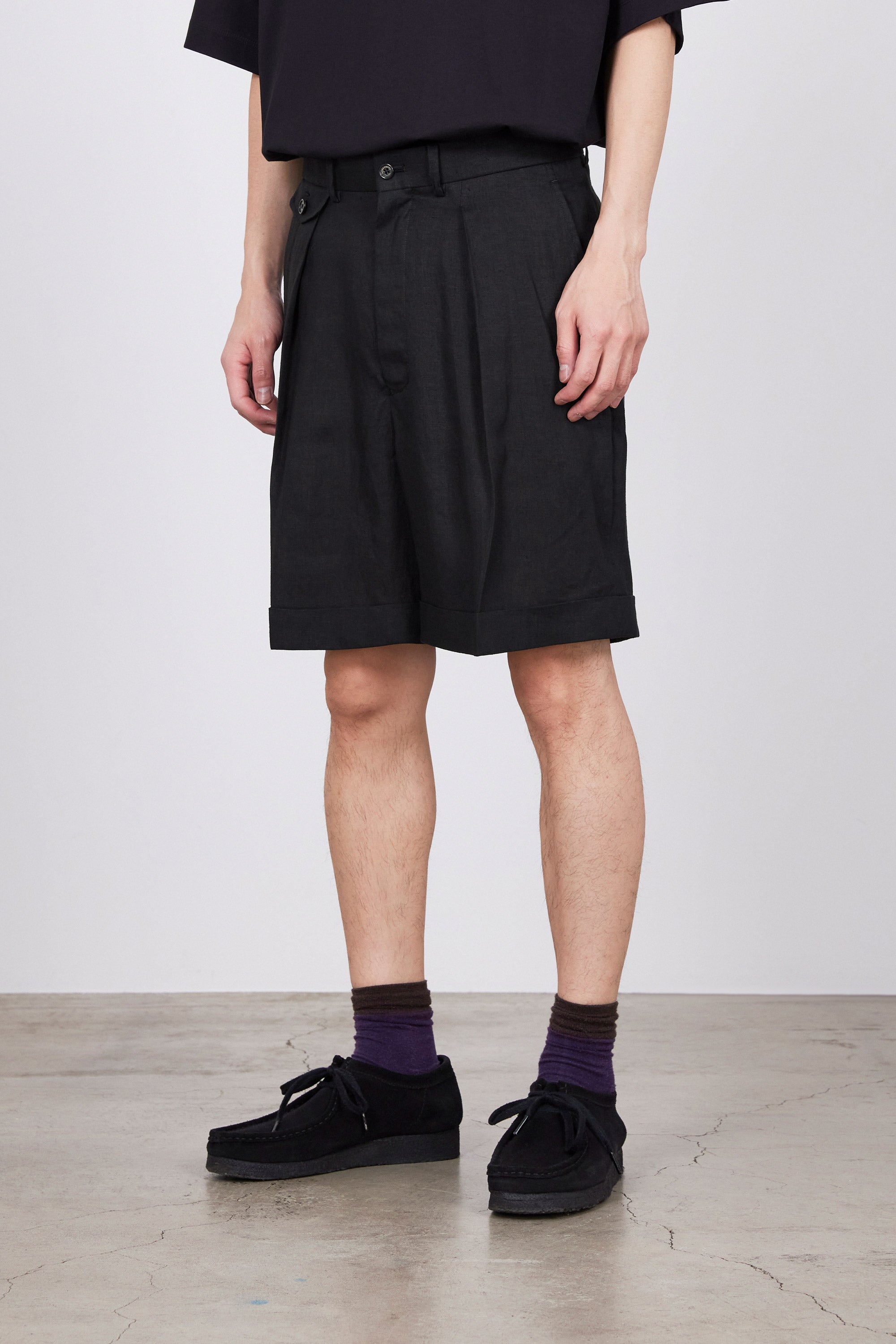 HEMP SHIRTING CLASSIC FIT SHORTS, Black