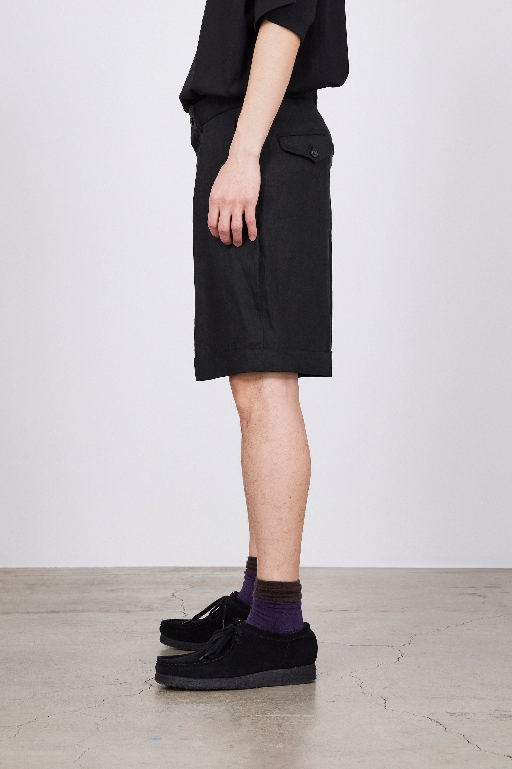 HEMP SHIRTING CLASSIC FIT SHORTS, Black