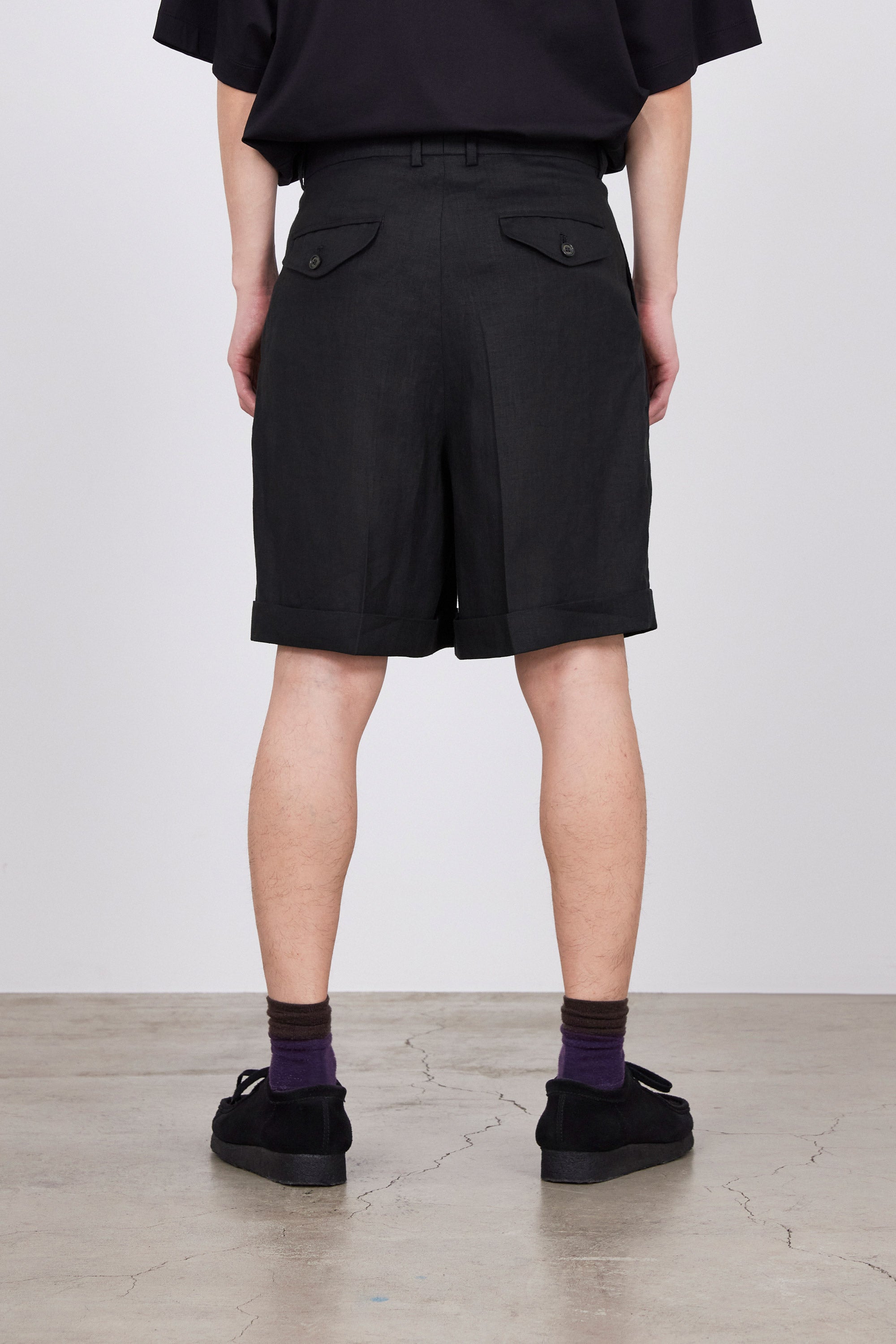 HEMP SHIRTING CLASSIC FIT SHORTS, Black