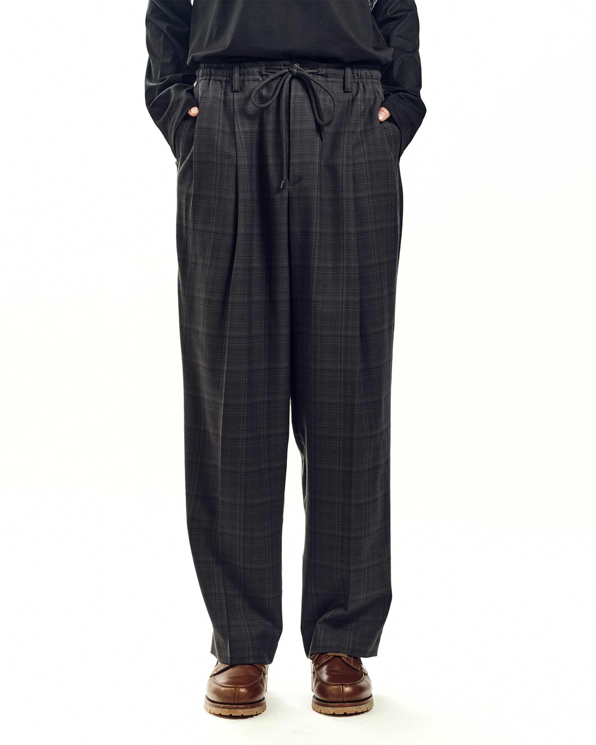 ORGANIC WOOL CHECK VIYELLA DOUBLE PLEATED EASY TROUSERS, Charcoal Check