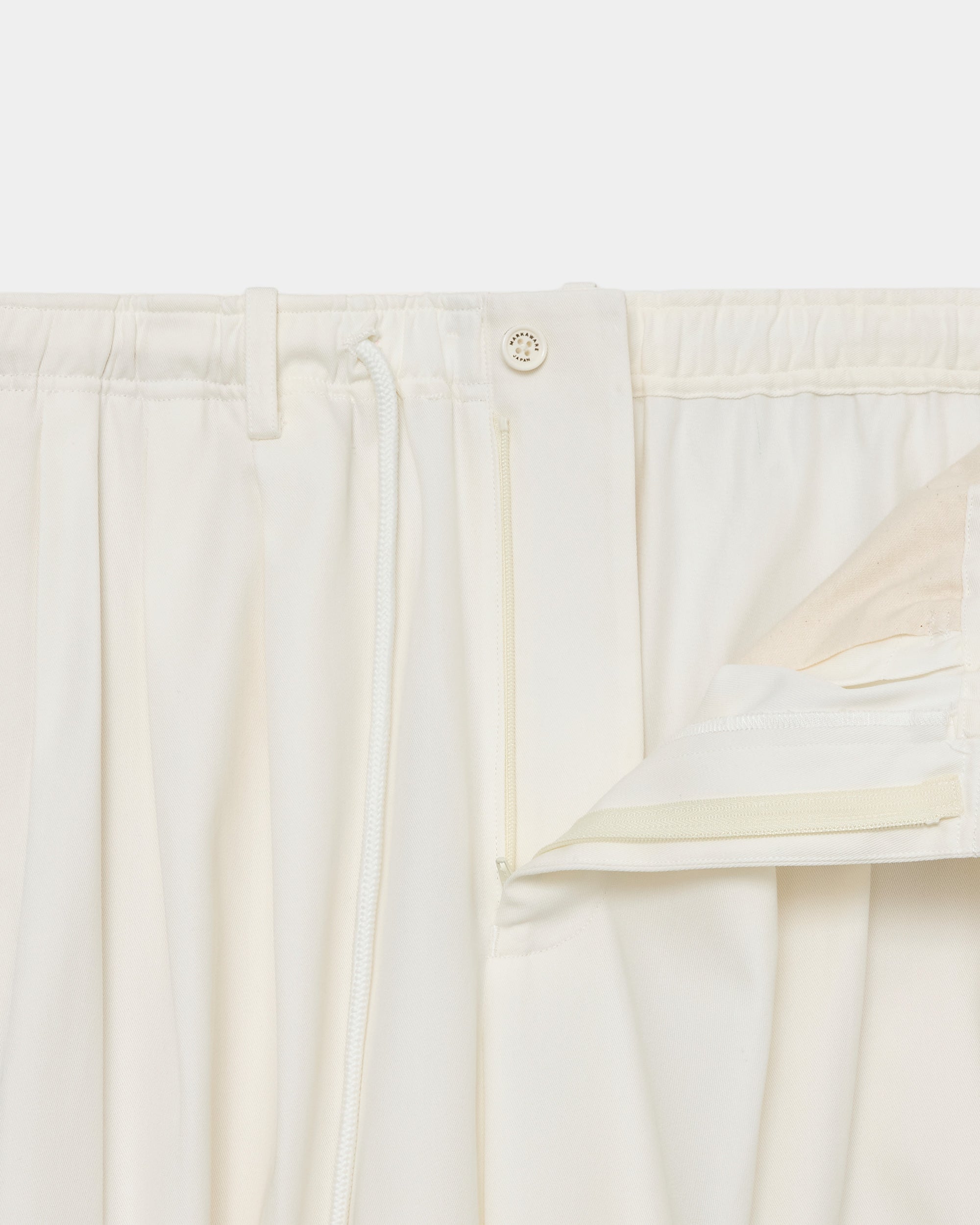 ORGANIC COTTON VOILE YARN TWILL TRIPLE PLEATED EASY TROUSERS, White