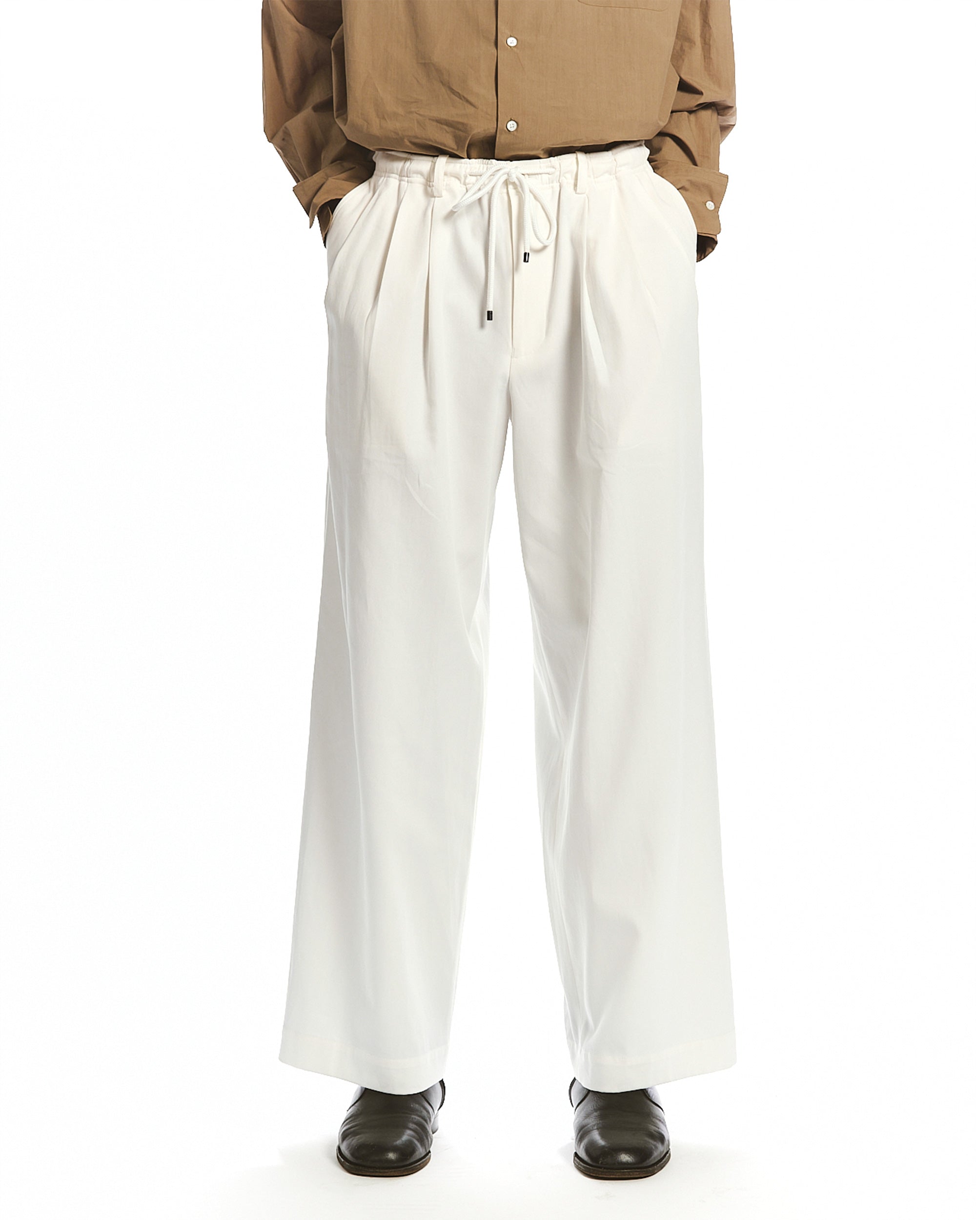 ORGANIC COTTON VOILE YARN TWILL TRIPLE PLEATED EASY TROUSERS, White