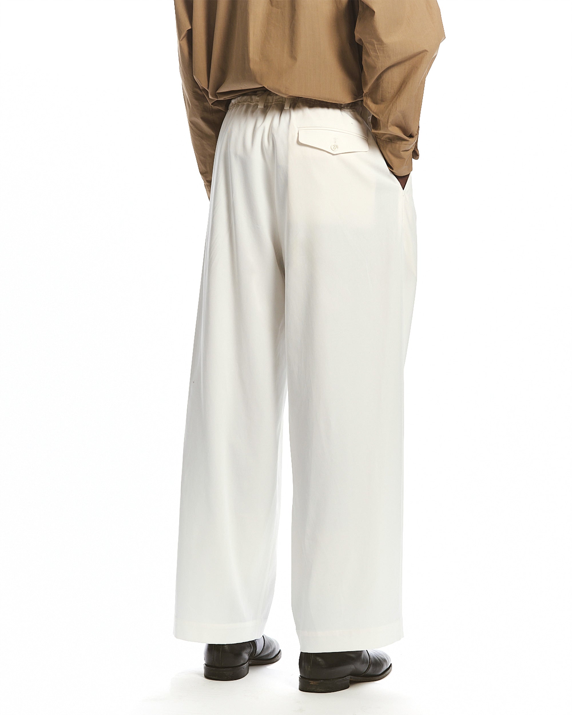 ORGANIC COTTON VOILE YARN TWILL TRIPLE PLEATED EASY TROUSERS, White