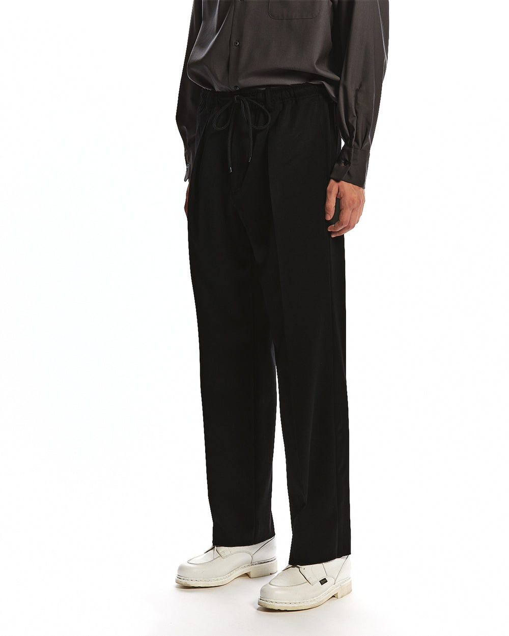 SUPER 160's WOOL GABARDINE ONE TUCK TAPERED EASY PANTS, Black