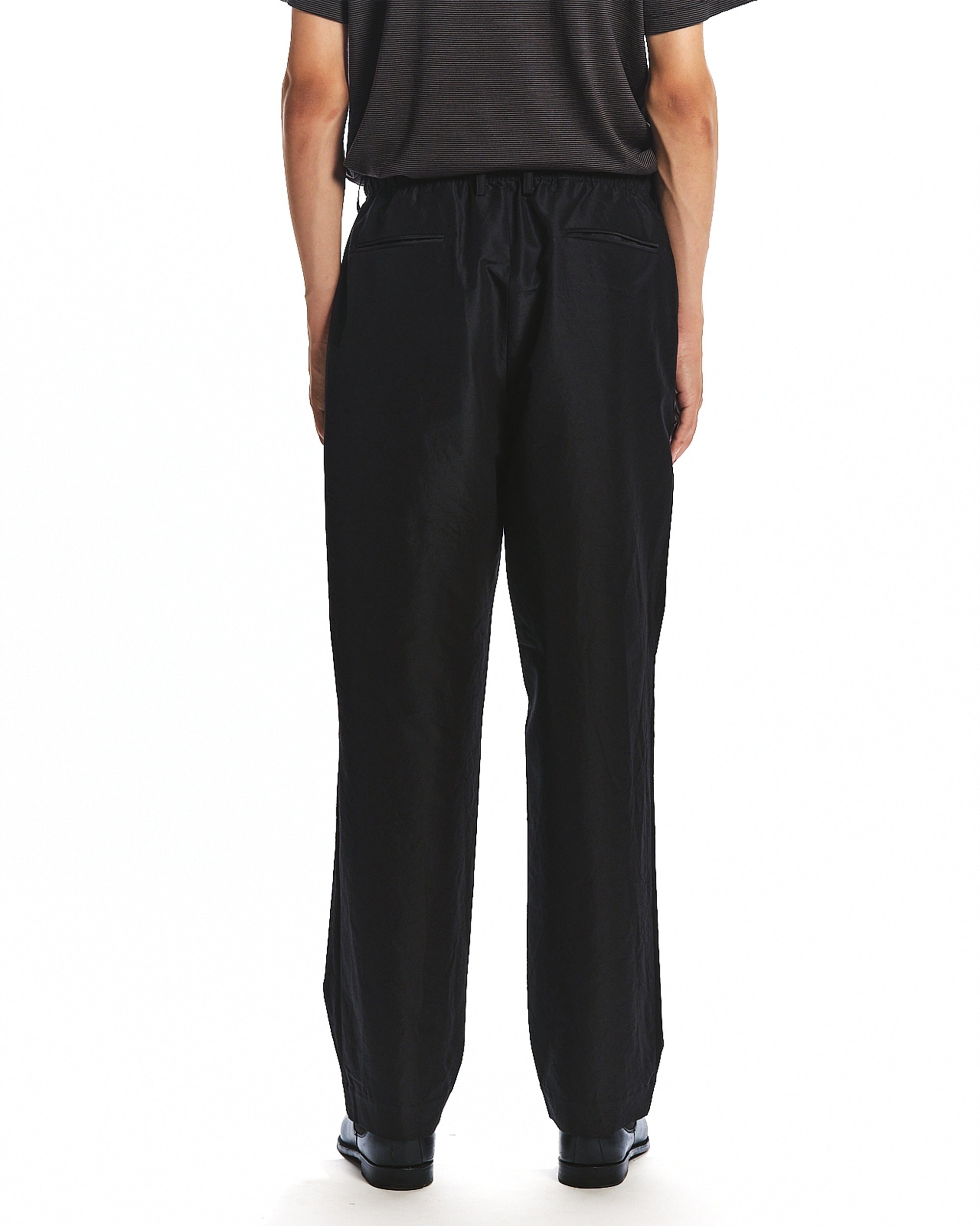 BRATAC SILK × ORGANIC WOOL TAFFETA REGULAR STRAIGHT TRUCK PANTS, Black