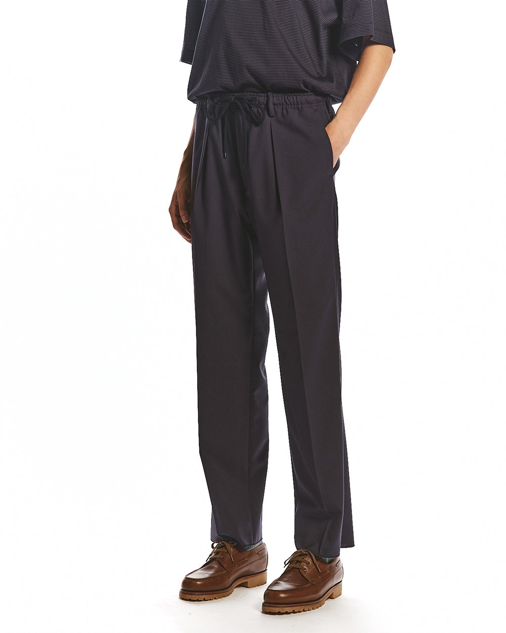 ORGANIC WOOL 2/80 TROPICAL ONE TUCK TAPERED EASY PANTS, Charcoal