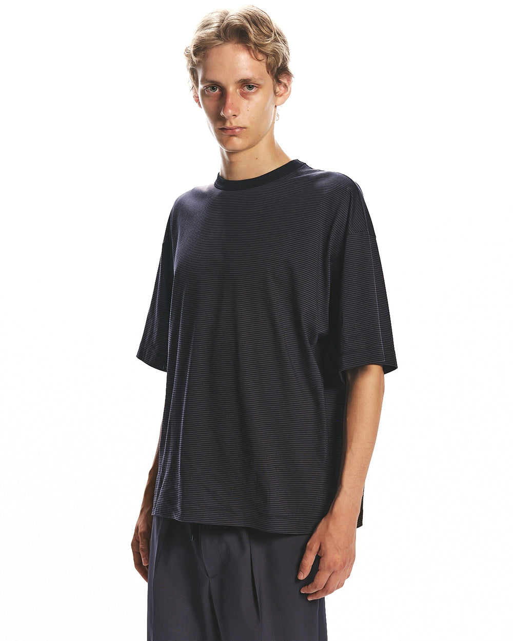 ORGANIC SUPIMA BORDER COMFORT FIT Tee, Charcoal