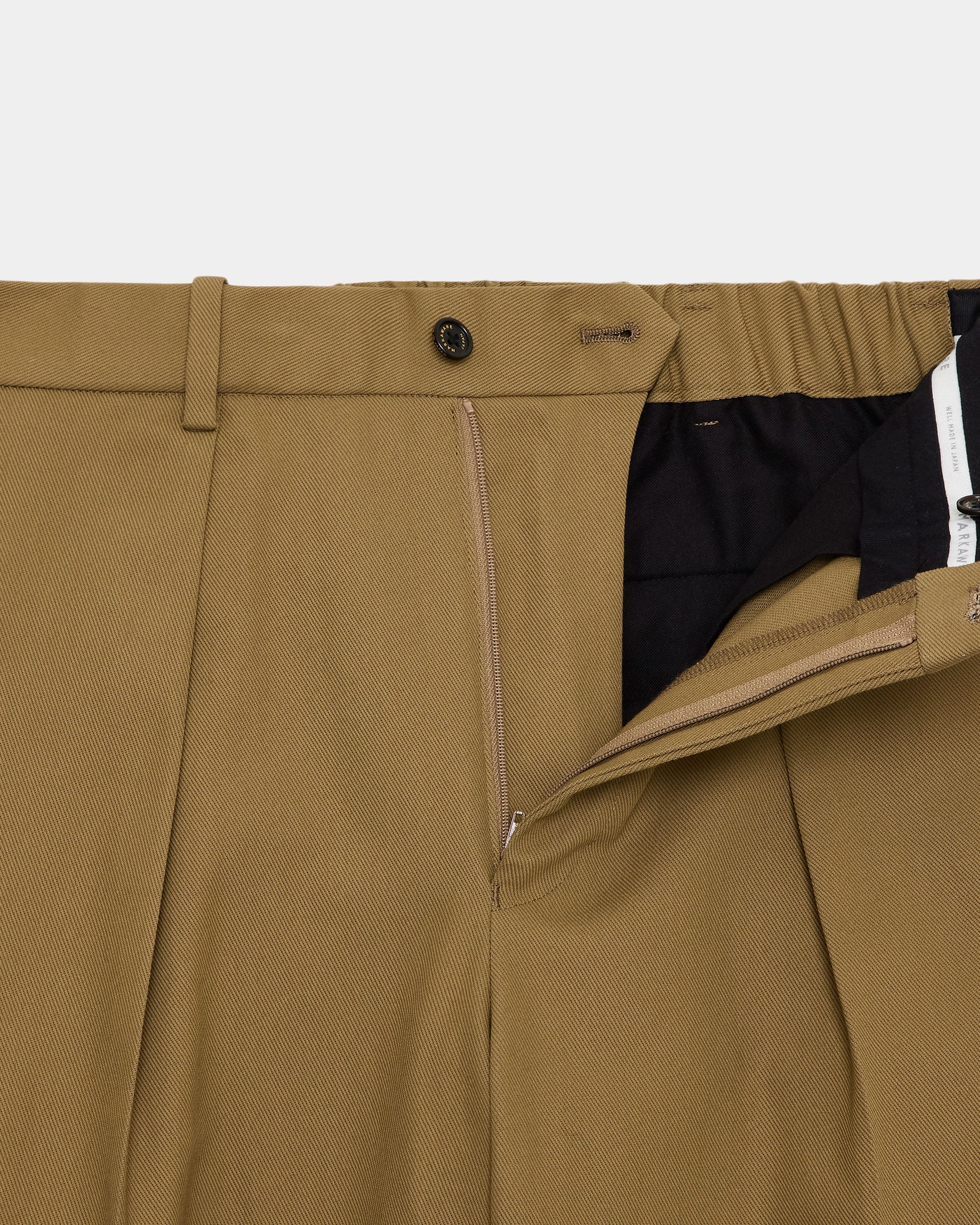 ORGANIC COTTON SURVIVAL CLOTH ONE TUCK TAPERED TROUSERS, Beige