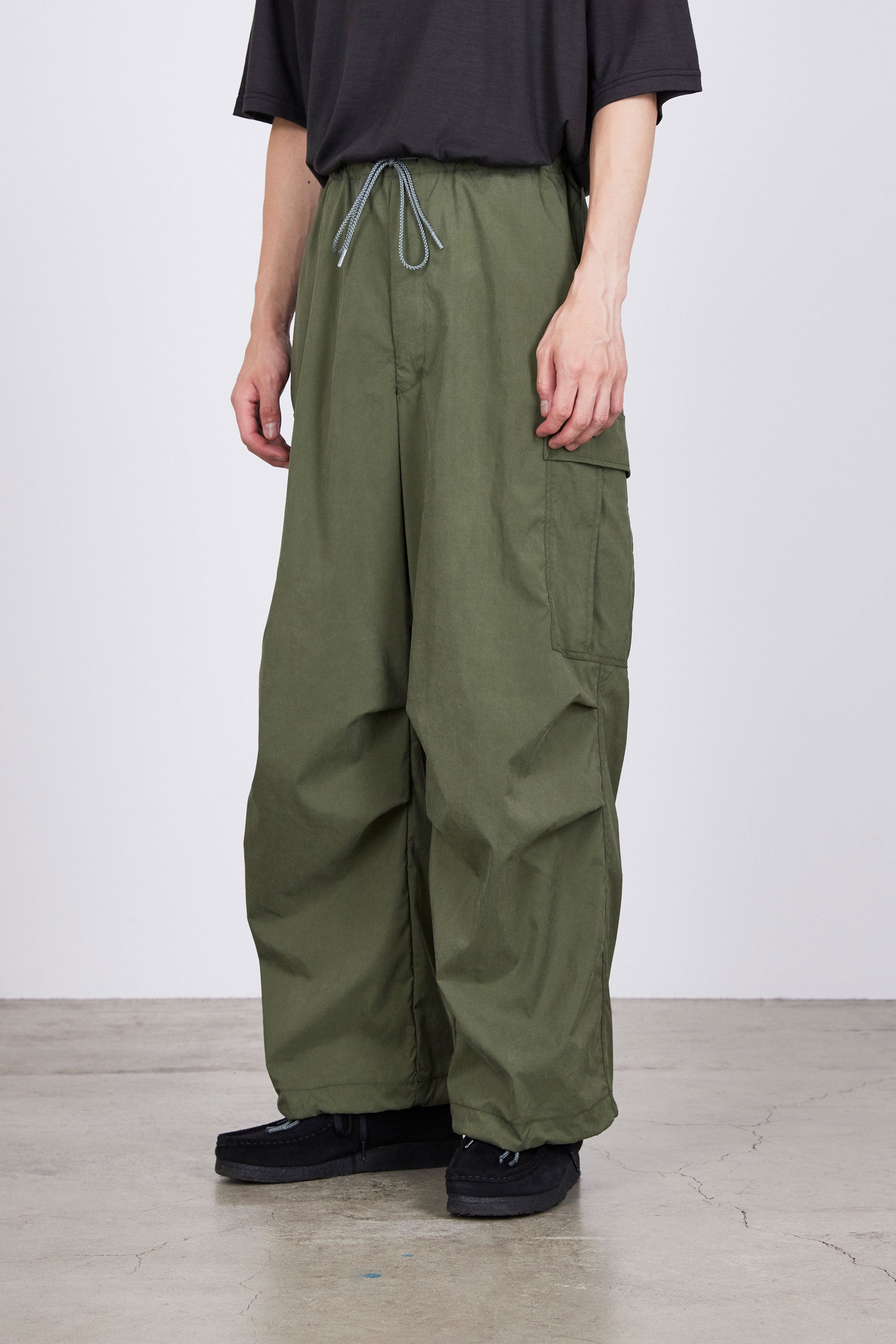 RECYCLE NYLON RIP STOP OVER PANTS, Olive