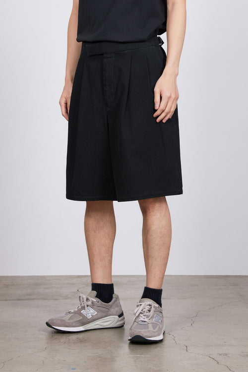 ORGANIC COTTON GABARDINE OFFICER PANTS 2TUCK SHORTS, Black