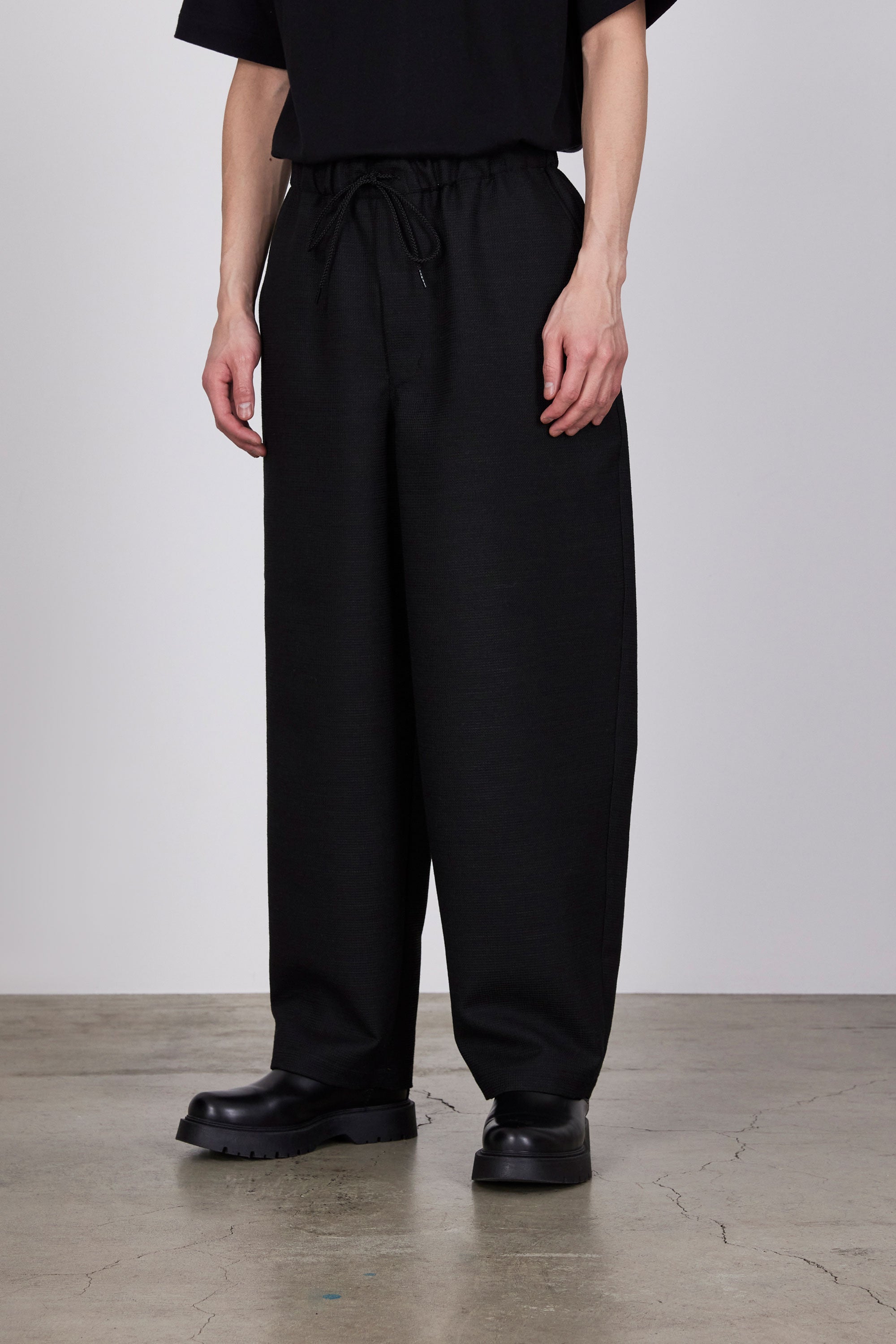 SHETLAND WOOL RECYCLED  POLYESTER DOBBY COCOON WIDE EASY PANTS, Top Black