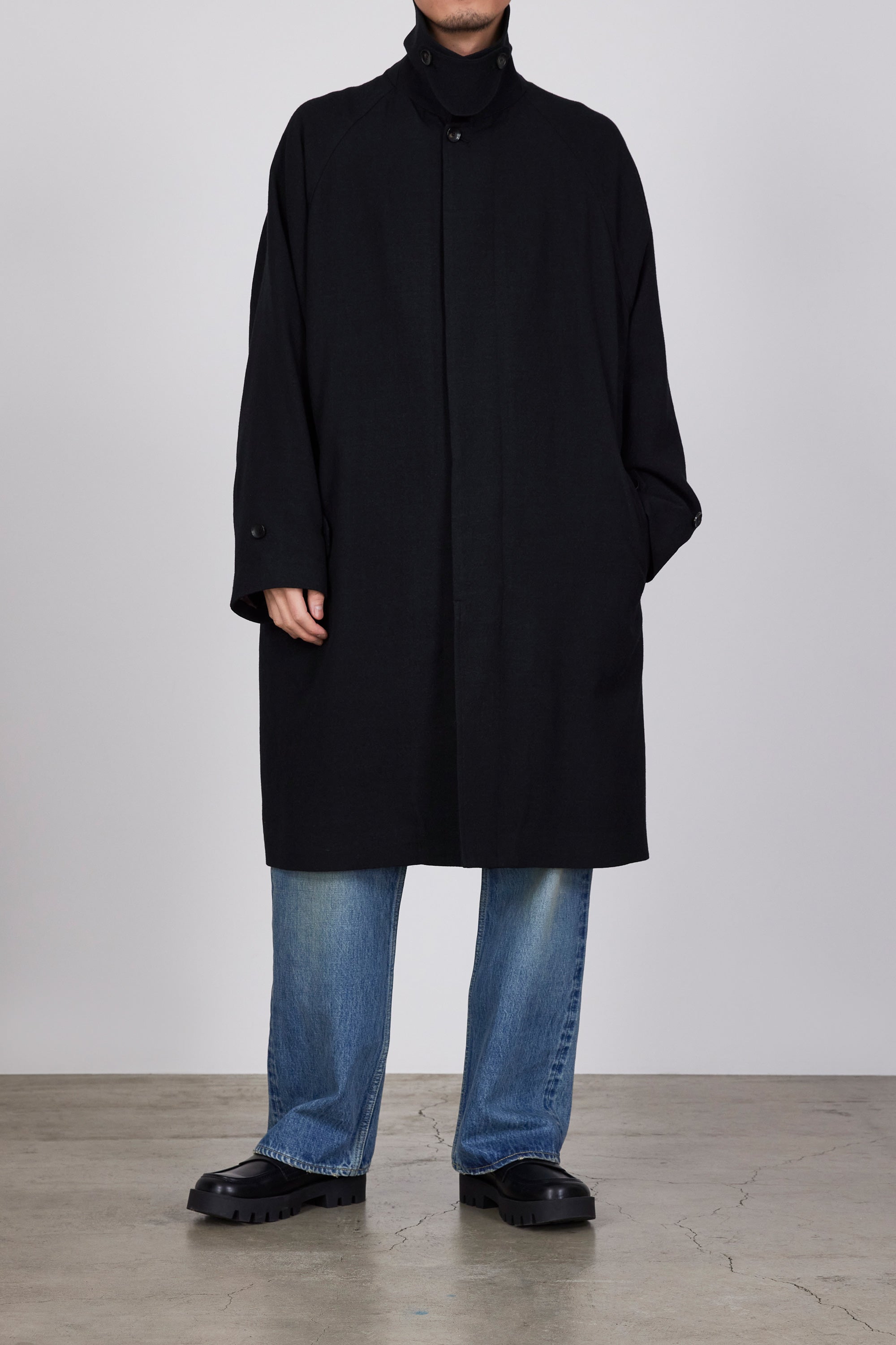 TUMBLED WOOL SERGE RAGLAN SLEEVES COAT, Chambray Black