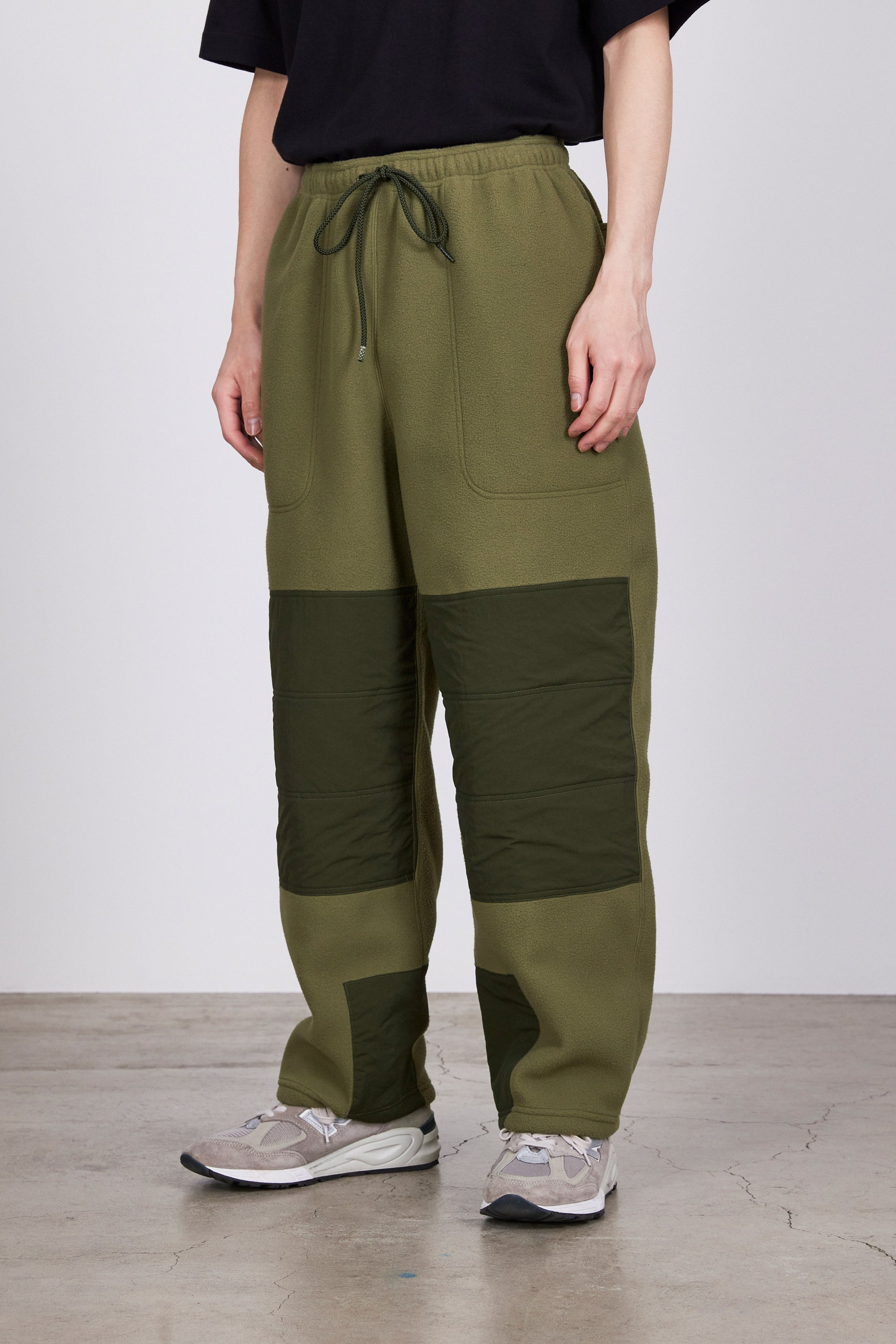 RECYCLE POLYESTER FREECE FREECE PANTS, Olive