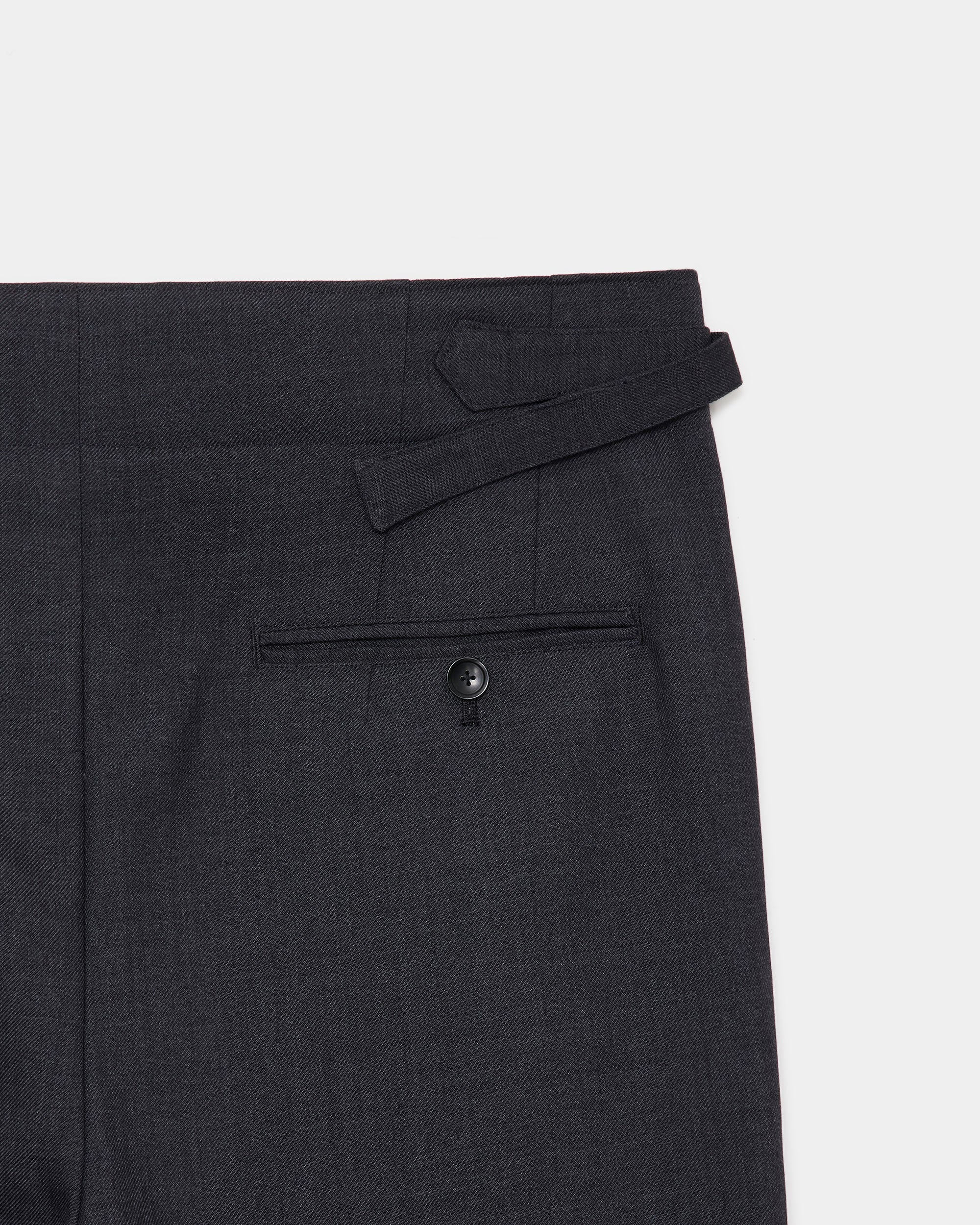 リサイクルポリエステル ノンミュールジングウールギャバジン / 2タックミリタリートラウザーズ, Charcoal Gray