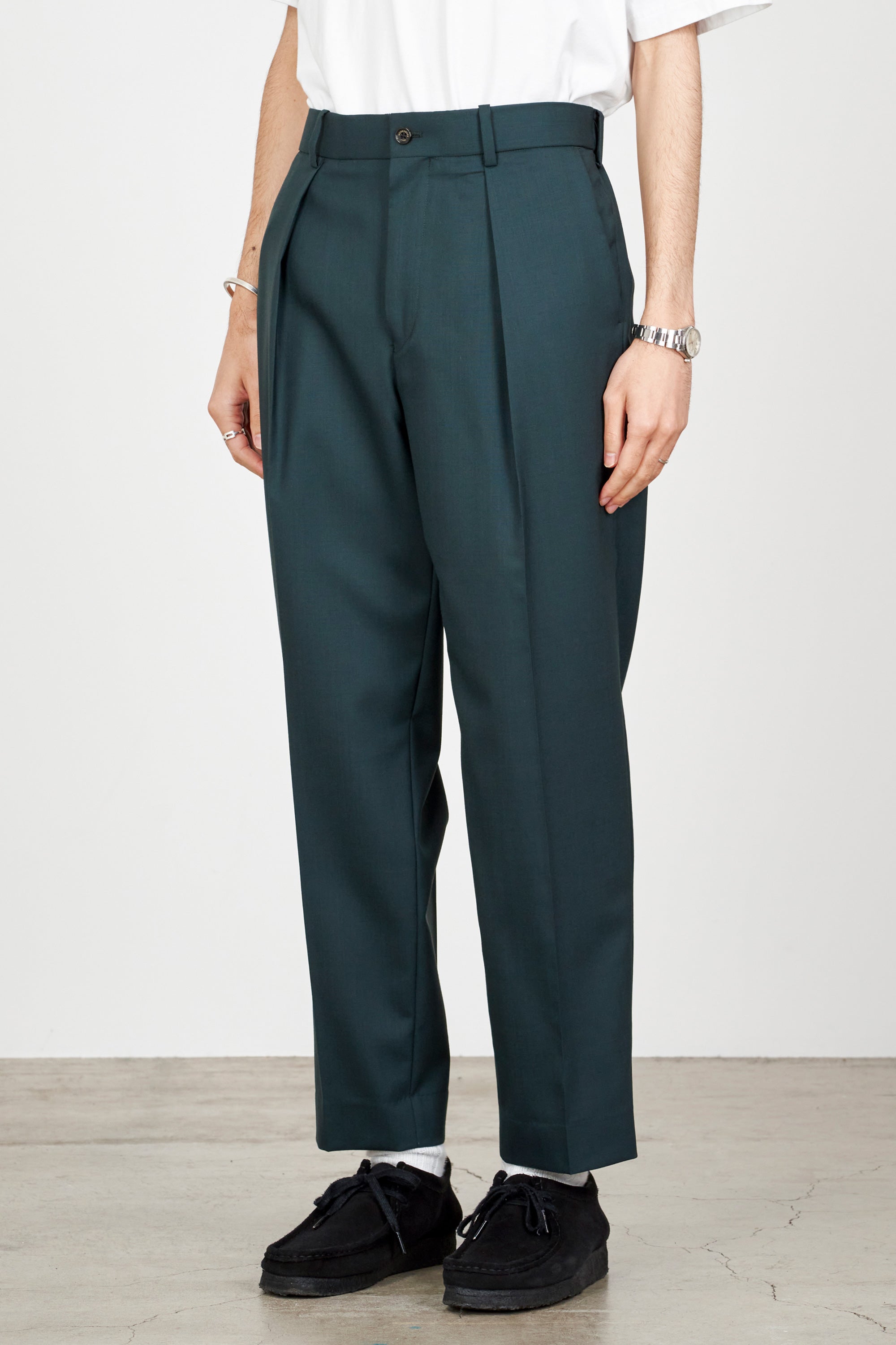 Organic Wool Tropical Pegtop Trousers, Green – MARKAWARE