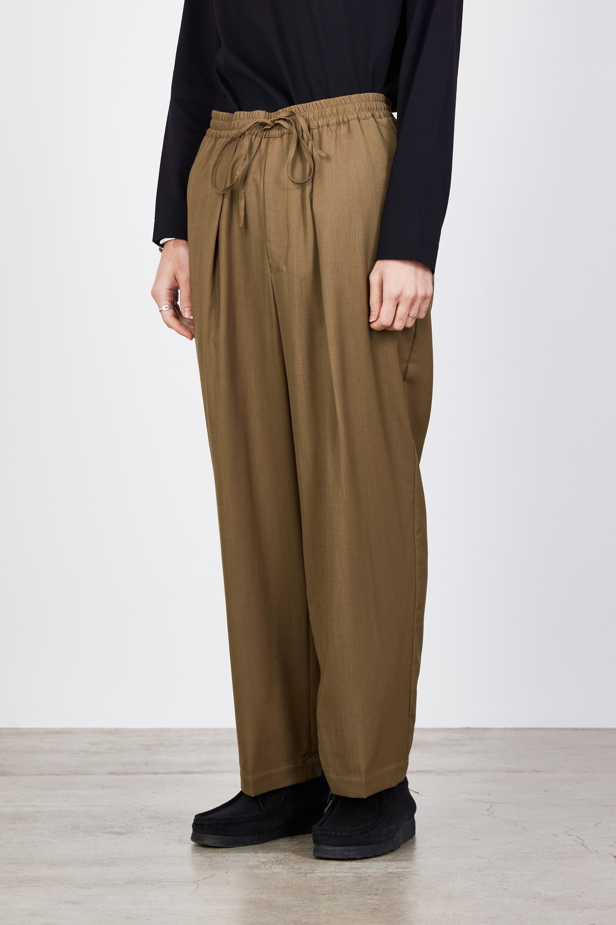 SUPER 120'S WOOL TROPICAL CLASSIC FIT EASY PANTS, Khaki